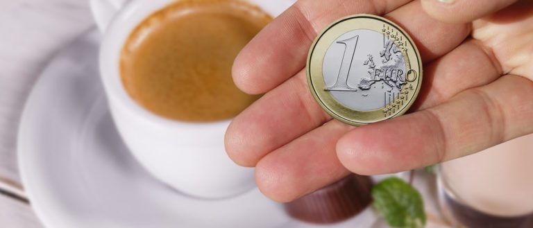 Aumento del prezzo del caffè a Livorno: ora costa 1 euro