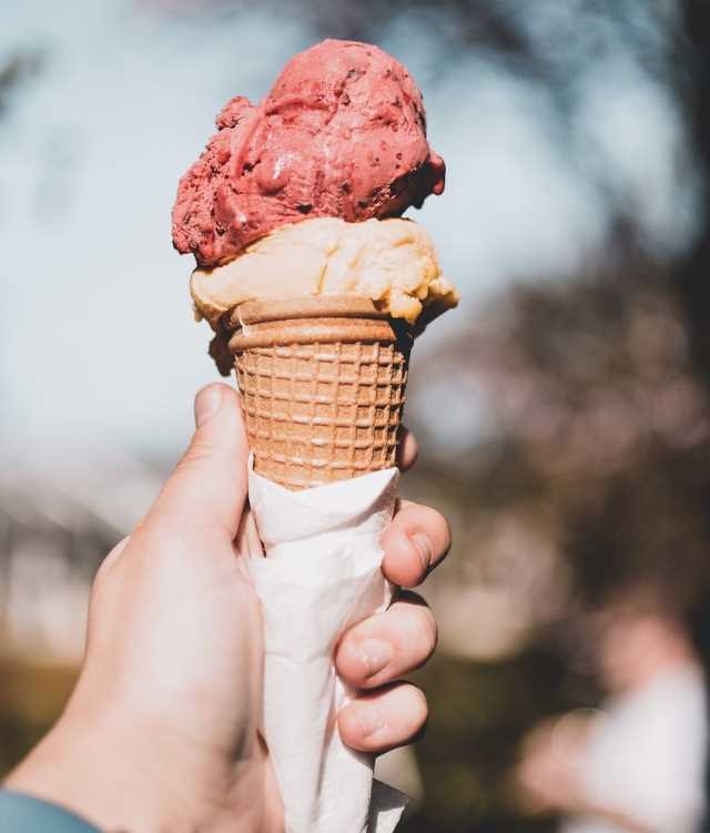 gelato cono bari garda sardegna mostra milano